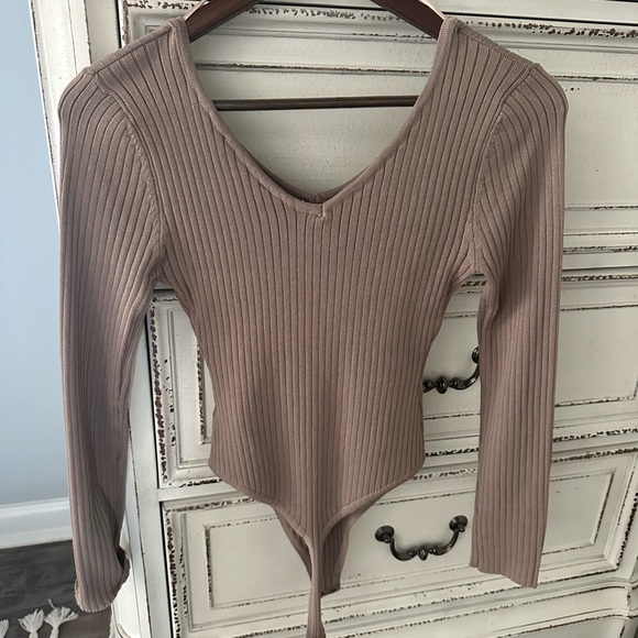 Love Tree Ribbed V-Neck Bodysuit - Brown - Picture 2 of 4